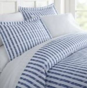 lot 9878 image: Home Collections Premium Soft Rugged Stripes Duvet Cover Set KingCalifornia King