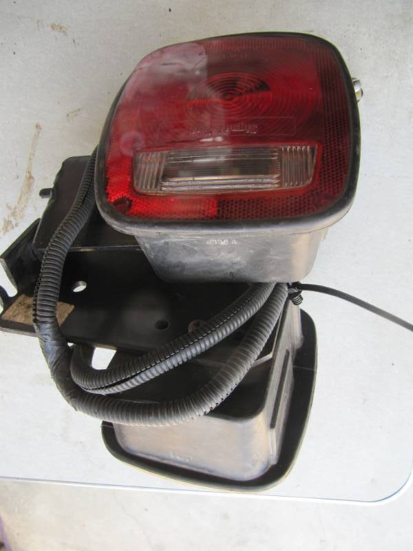 lot 317 image: Lot of 2 Tail Lamps- For Trucks and Trailers