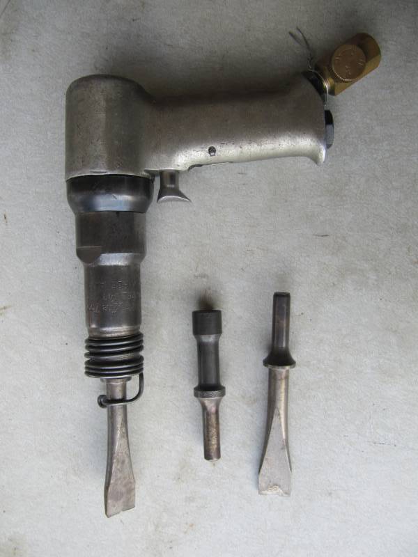 lot 298 image: Jiffy Air Chisel  (Shop Tools)