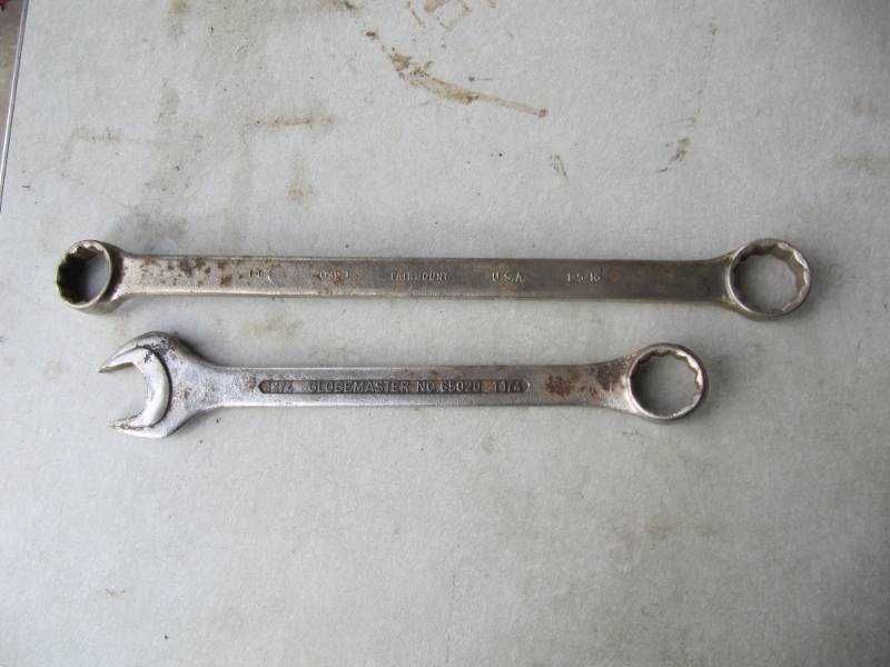 lot 292 image: FAIR MOUNT 1 516   & 1 14 GLOBE MASTER WRENCHES