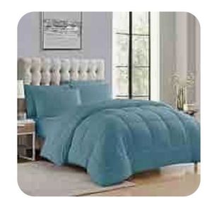 lot 7236 image: SWEET HOME COLLECTION COMFORTER SET KING