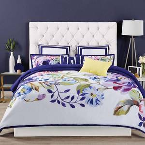 lot 7244 image: Christian Siriano Garden Bloom 3 Piece Duvet Cover Set, FullQueen Bedding