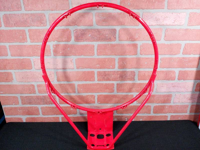 lot 7 image: Basketball Hoop