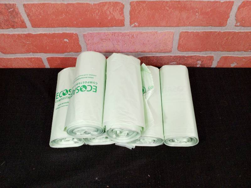 lot 8 image: Stout Eco-Friendly Compostable Trash Bags