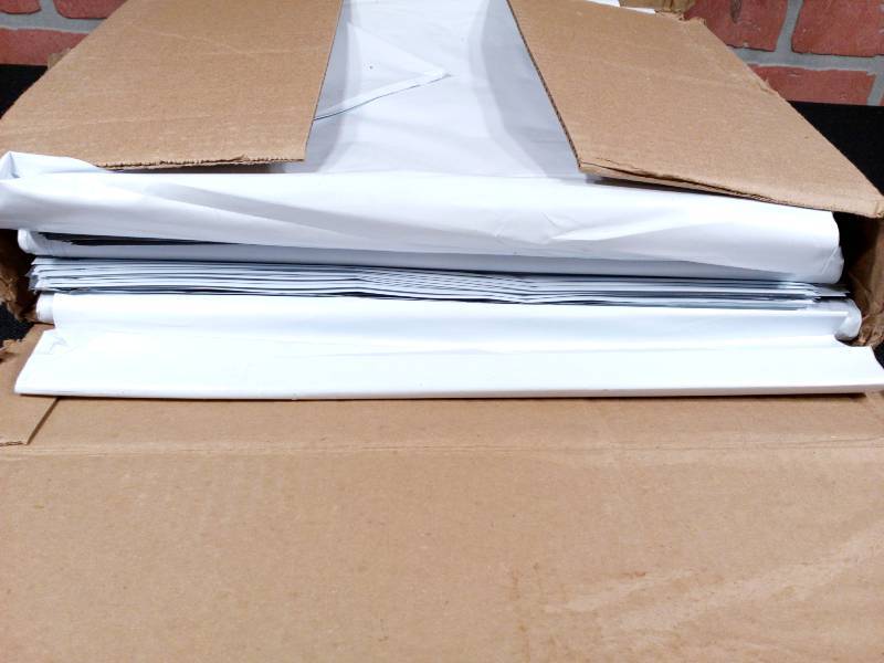 lot 17 image: Self-Adhesive Poly Mailers 14.5 x 19