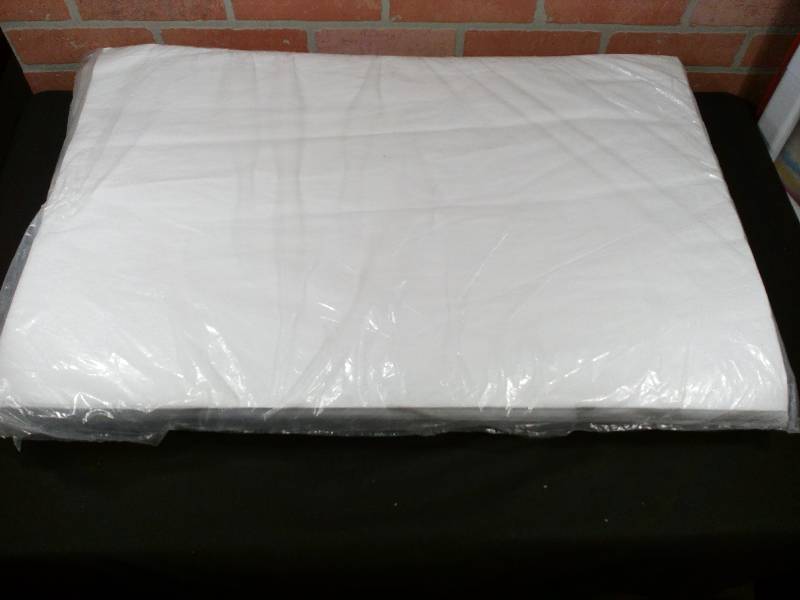 lot 20 image: Tissue Paper