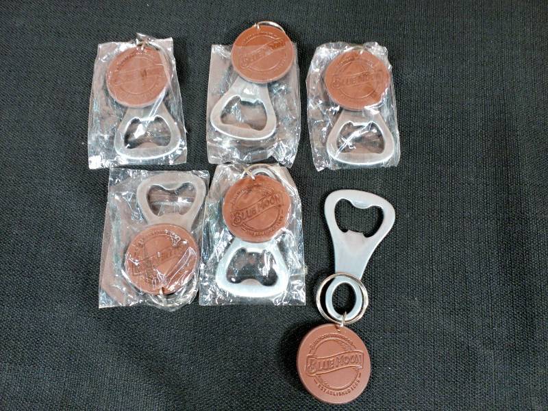 lot 52 image: Blue Moon Brewing Co. Key Chain With Bottle Opener
