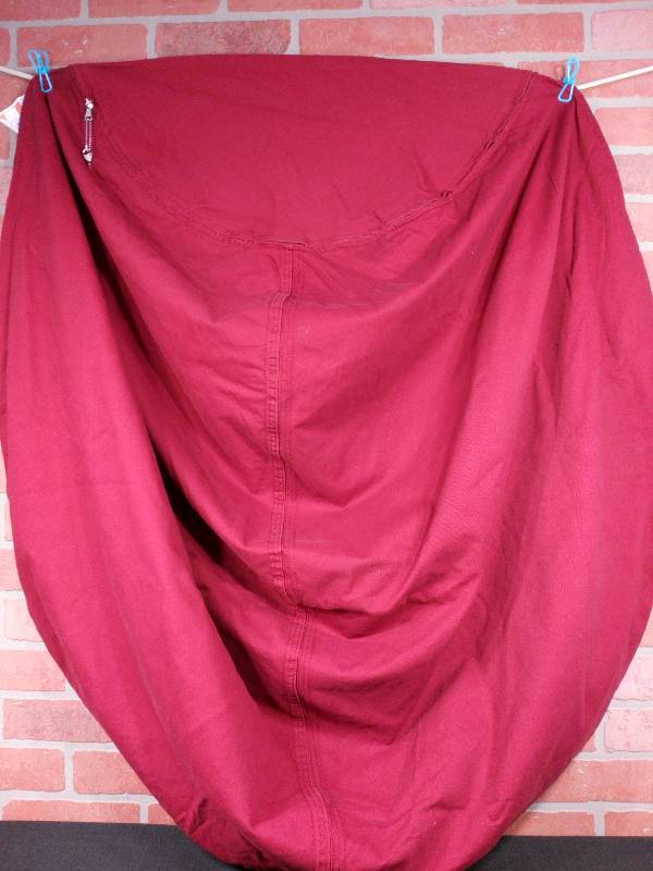 lot 77 image: Pottery Barn Teen Bean Bag Chair Cover