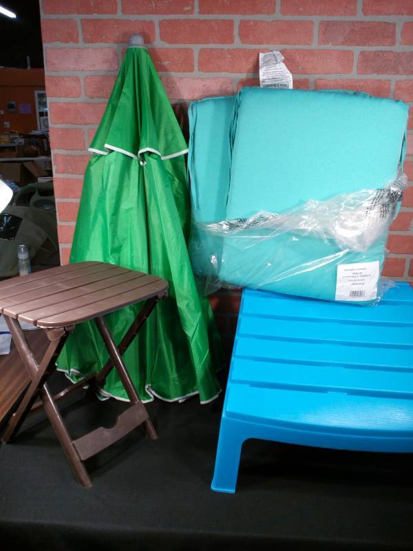 lot 106 image: OutdoorPatio Variety Lot