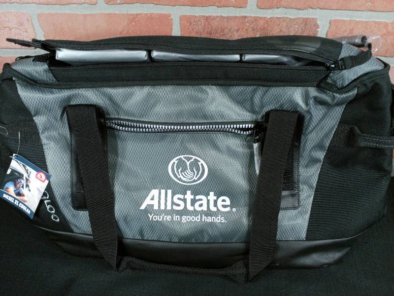lot 130 image: Igloo Diesel XL Cooler Bag w Logo