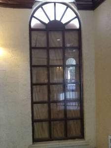 lot 6119 image: Vintage Arched Window Panel with Fanlight (41 58x111.25  - Retail $450