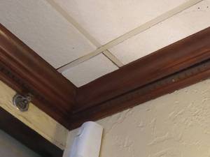 lot 6120 image: Crown Molding (approximately 60)  - Retail $500
