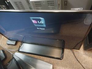 lot 6167 image: LG 43LX560H 43-inch Commercial TV  - Retail $299