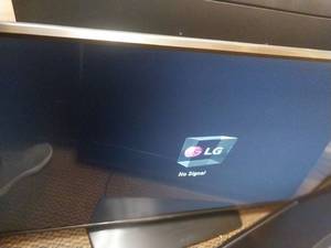 lot 6177 image: LG 49LV570H Commercial TV  - Retail $499