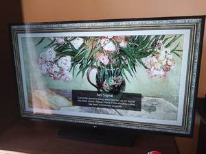 lot 6190 image: LG 55-inch Smart TV Model 55UT570H9UA  - Retail $549