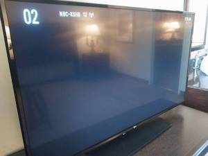 lot 6201 image: LG 49LT570H0UA 49-inch Commercial TV  - Retail $349