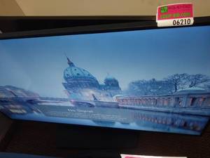 lot 6210 image: LG 55UN570H0UA 55-inch Commercial TV  - Retail $299