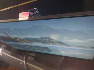 lot 6495 image: LG 55UN5700DUA 55-inch Smart TV  - Retail $225