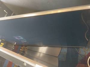 lot 6502 image: LG 49LV570H 49-inch Commercial Display TV  - Retail $300