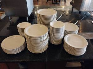 lot 9531 image: Commercial Restaurant White Dinner Plates & Bowls Set
