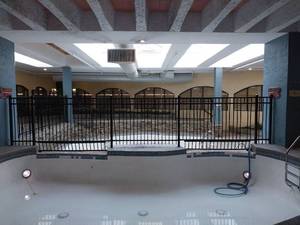 lot 9577 image: Indoor Pool Safety Railing System approx. 27 x 5  - Retail $1200