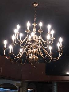 lot 9601 image: 44 wide x 32 tall Large Traditional Brass 20-Light Chandelier  - Retail $450