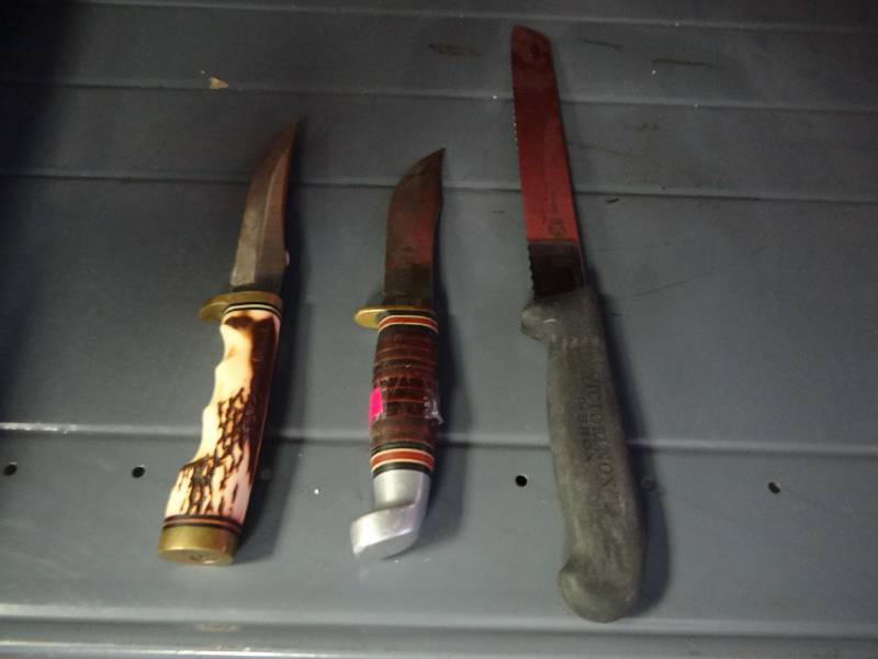 lot 1393 image: (3) Various Knives