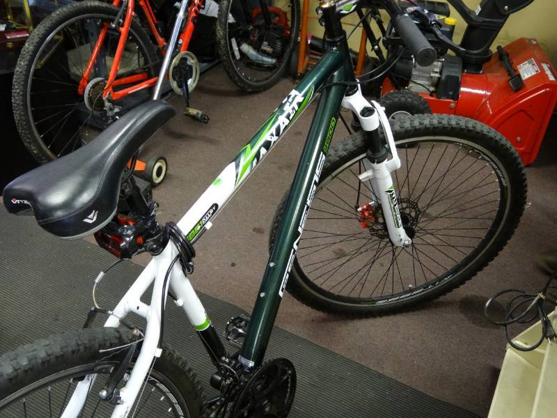 Genesis 2900 max store air mountain bike