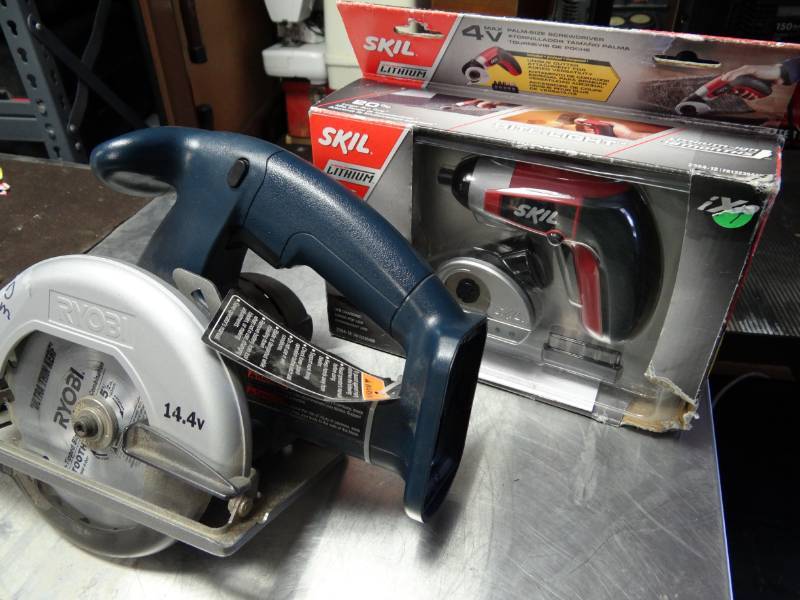 lot 1451 image: Ryobi Circular Drill and Skil Palm Size Screwdriver