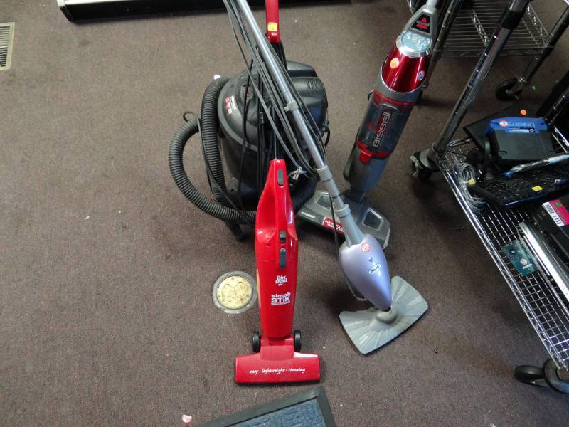 lot 1455 image: Lot of 3 Vacuums and 1 Shark Steamer
