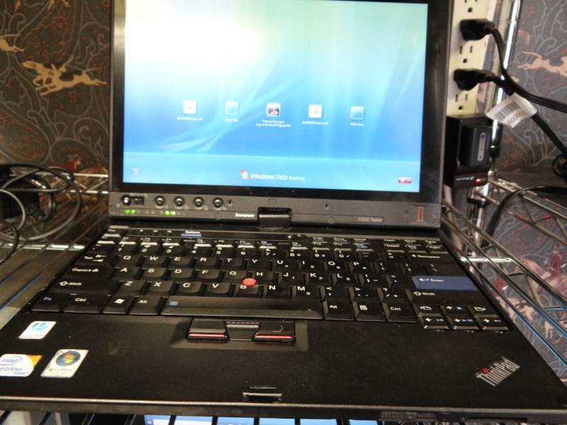 lot 7215 image: 14 IBM Think Pad 1860-CT0 Laptop