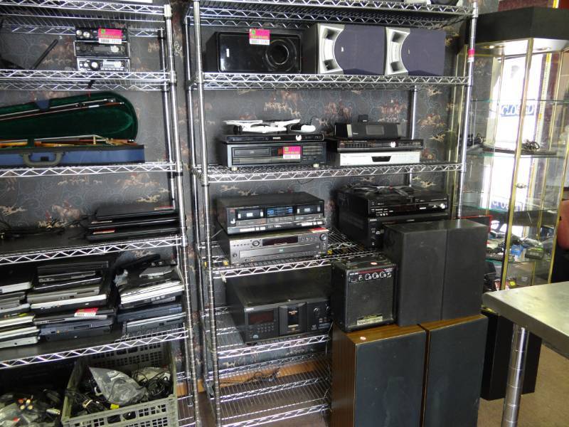 lot 7224 image: 6 Tier Metro Shelving on Casters