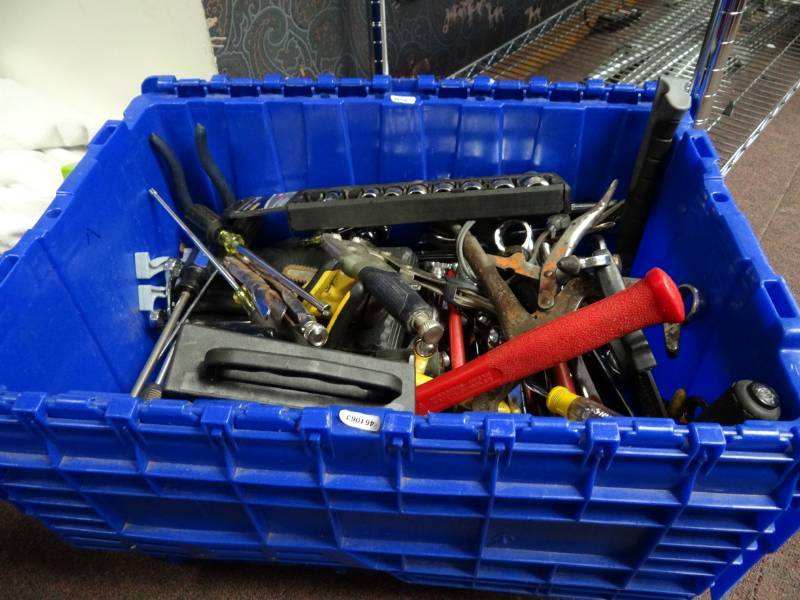 lot 7230 image: Blue Tote Full of Tools