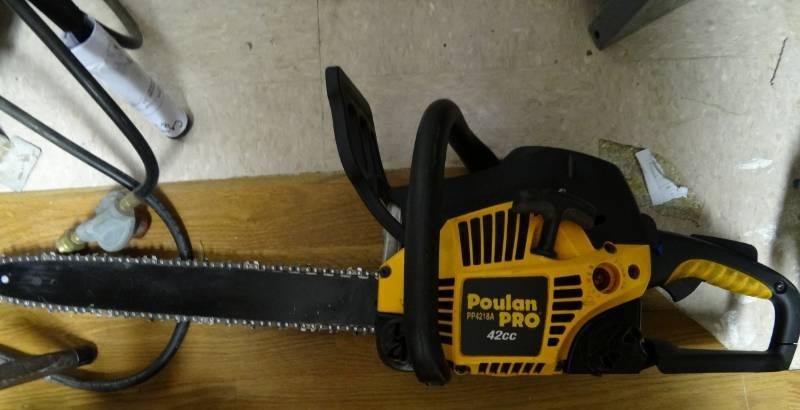 lot 7249 image: Poulan Pro  PP4218A, 42CC Chainsaw