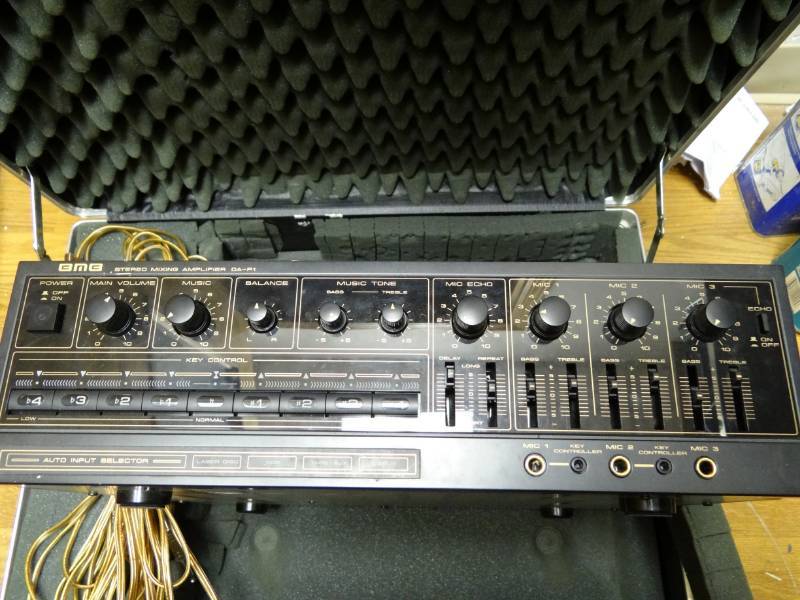 lot 7254 image: Platt Stereo AMP BMB with Black Case
