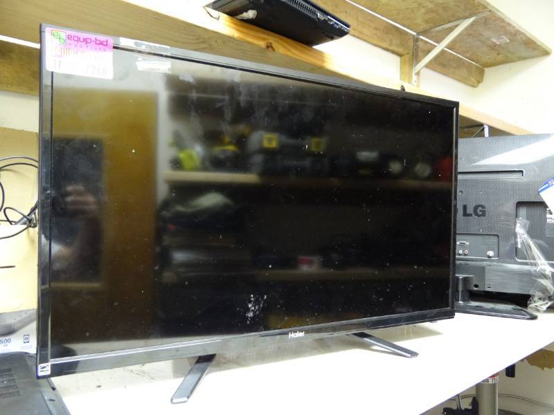 lot 7268 image: Haier TV Model 32E 3000