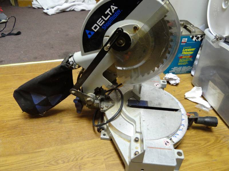 lot 7275 image: Delta Shopmaster Table Saw with Dust Bag