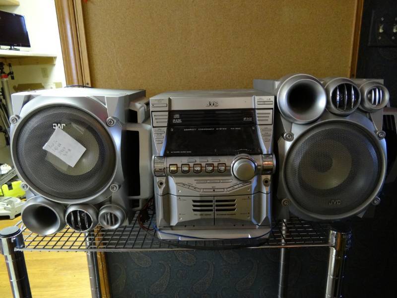 lot 7276 image: JVC G-Max  Stereo with 2 Speakers
