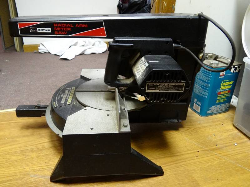 lot 7277 image: Craftsmans Radial Arm 7 12 Miter Saw