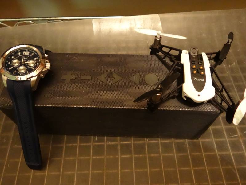 lot 7306 image: Speaker, Watch and Small Drone