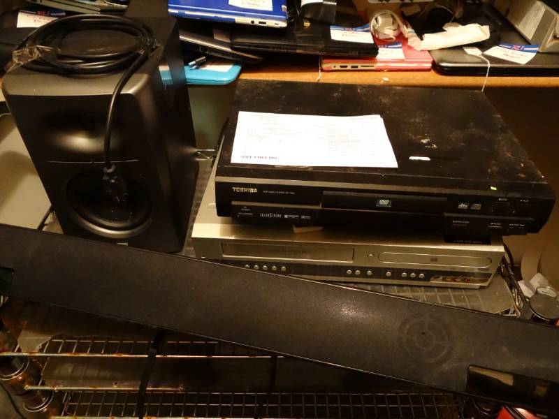 lot 7314 image: 30 Ilive Soundbar Model # ITP180B and JB and (2) DVD Players