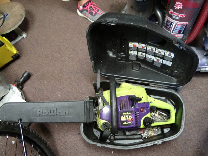lot 7351 image: 18 Pollan Wild Thing Chainsaw