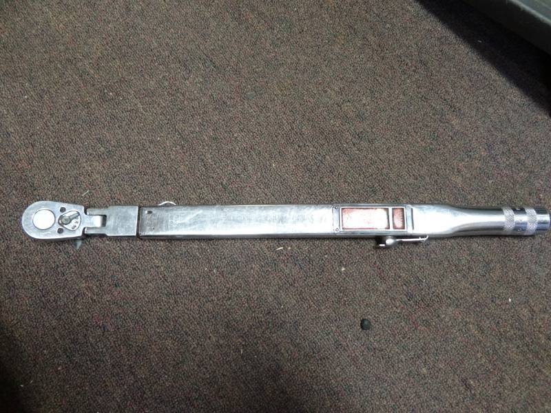 lot 7359 image: Snap On Torque Wrench Model # TQFR 250