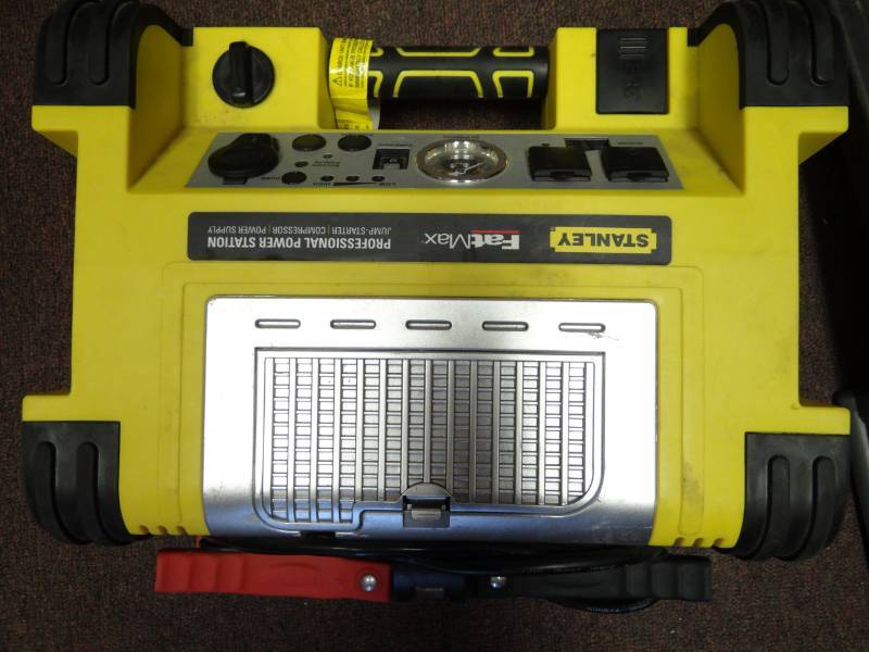lot 7364 image: Stanley Fat Max Inverter Professional Power Station