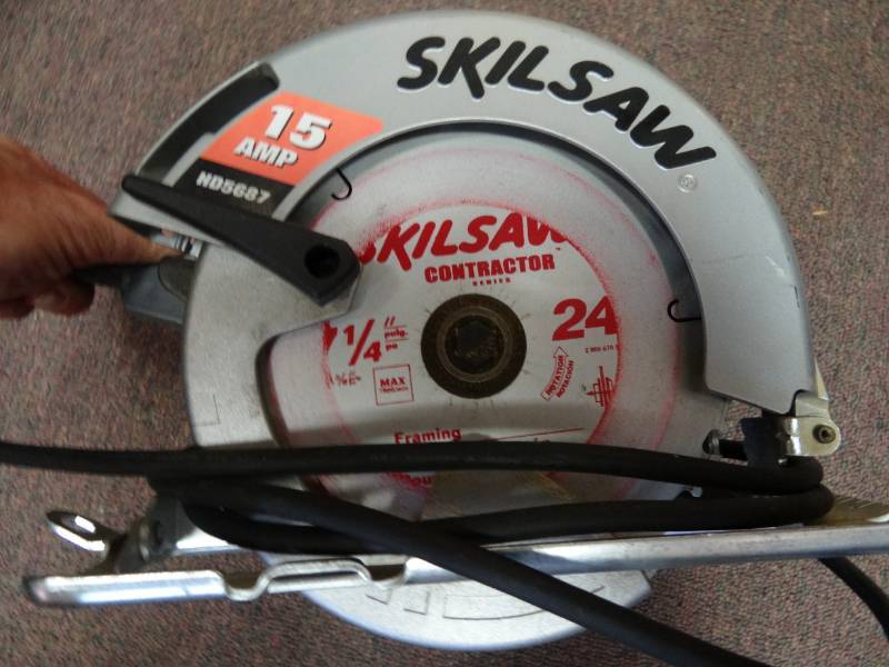 lot 7369 image: Skilsaw 1 14 15 Amp Circular Saw