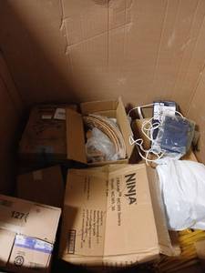 lot 23517 image: Pallet Of Miscellaneous Items That May Be Broken And or Missing Pieces