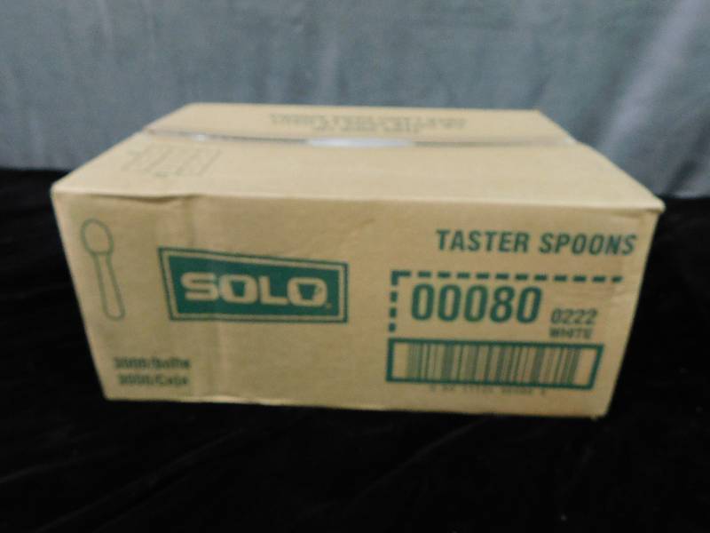 lot 2531 image: Case of Solo Taster Spoons