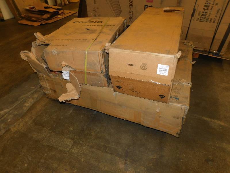 lot 2564 image: Very Large Lot of Misc Items