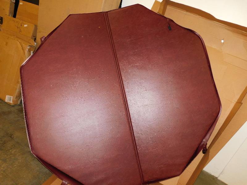 lot 2581 image: Hot Tub Cover