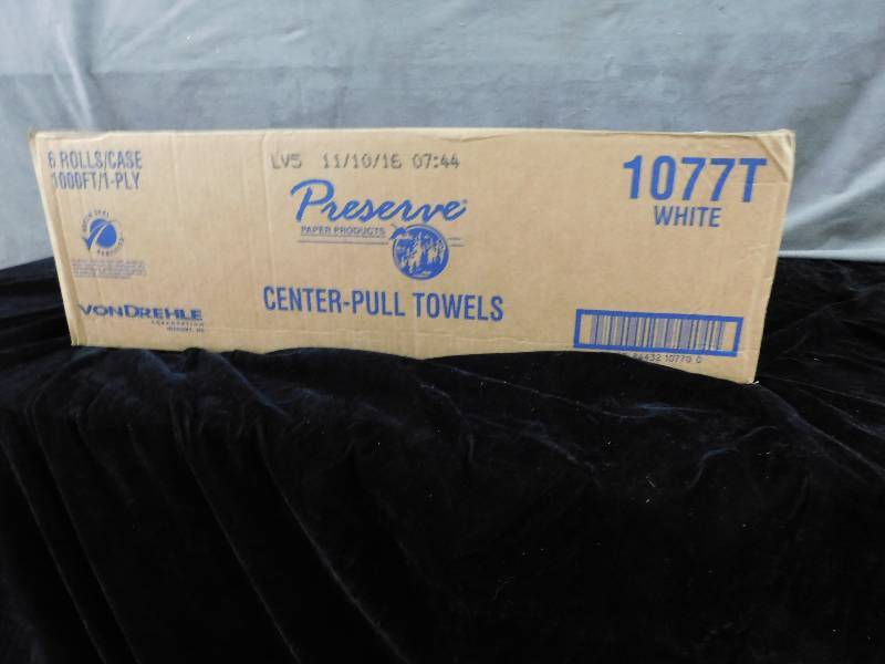 lot 2552 image: Case of Preserve Center Pull Towels